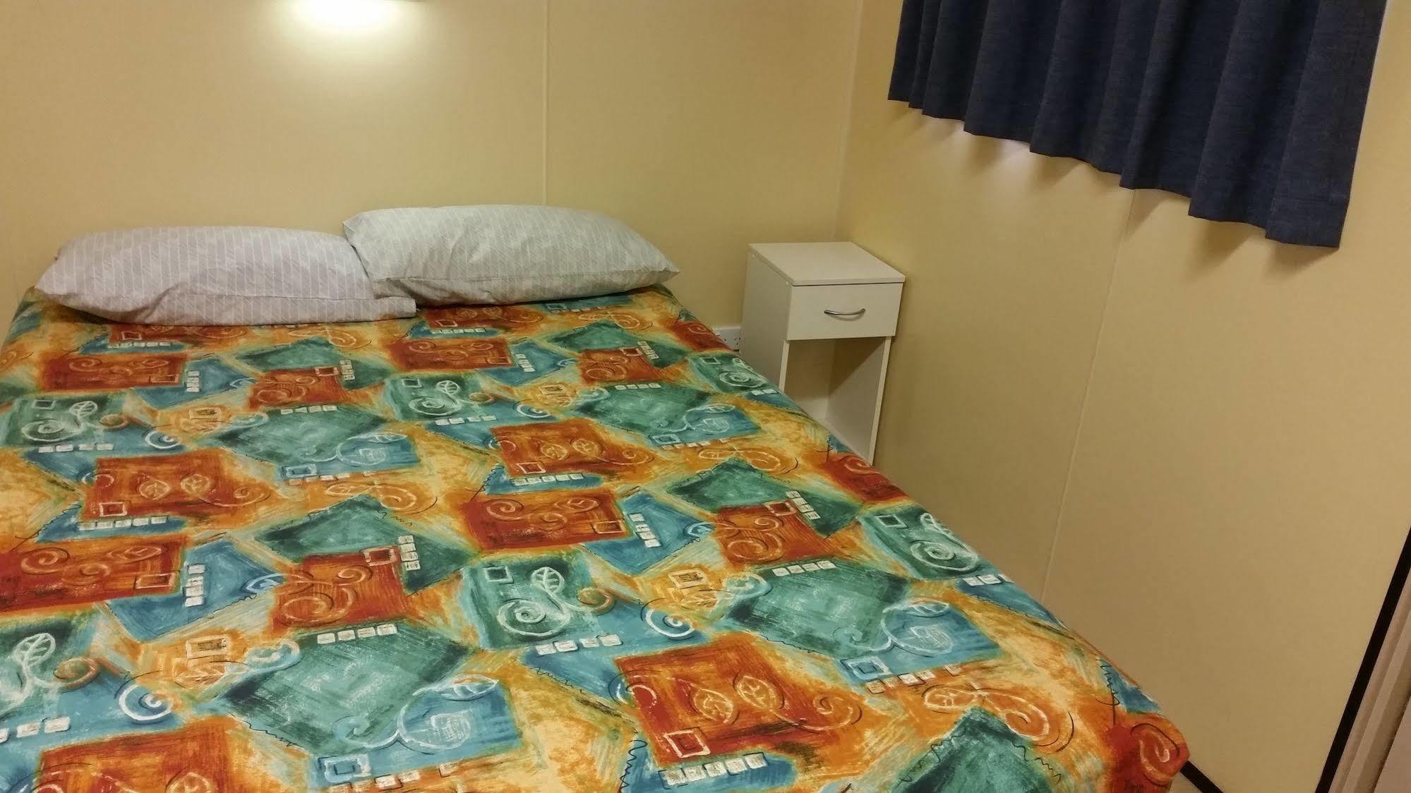 莱卡特汽车旅馆 伊萨山 外观 照片